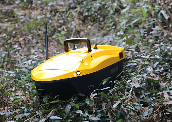 Cheap Yellow bait boat gps DEVC-113 Model 6V / 10AH Power Supply 1-2 M/S Sailing Speed wholesale
