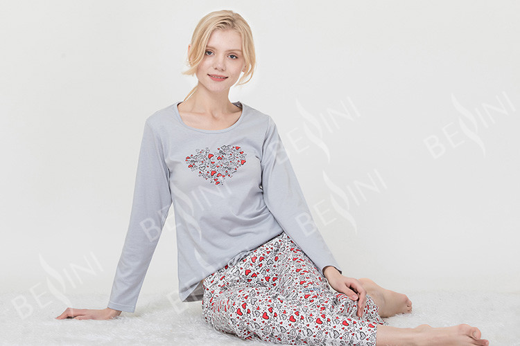 Cheap Lightweight Grey Womens Pyjama Sets Round Neck Long Sleeve Top / Printed Long Pants wholesale
