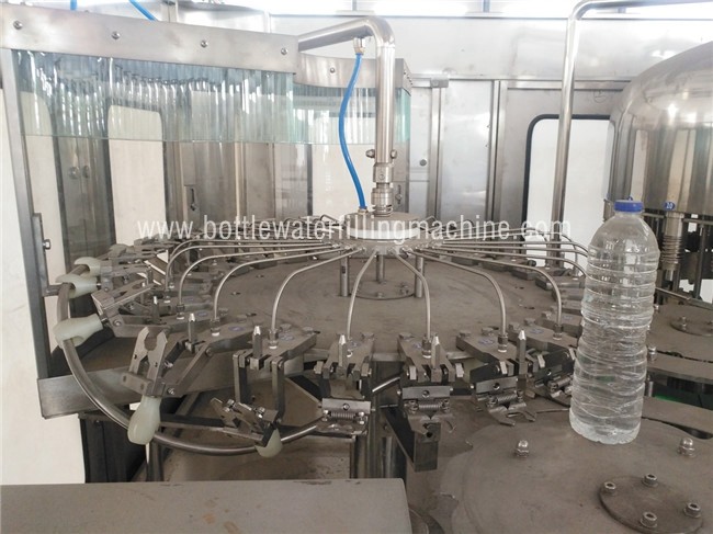China Large Capacity Water Purification Machine , Small Scale Bottle Filling Machine on sale