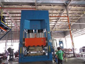 China 1600 Ton Hydraulic Thermoforming Press , Plastic Compression Moulding Machine on sale
