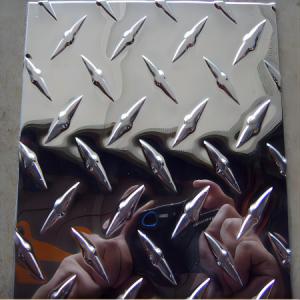 China 600mm 3003 Aluminium Checkered Sheet For Transportation Aluminium 5 Bar Tread Plate on sale