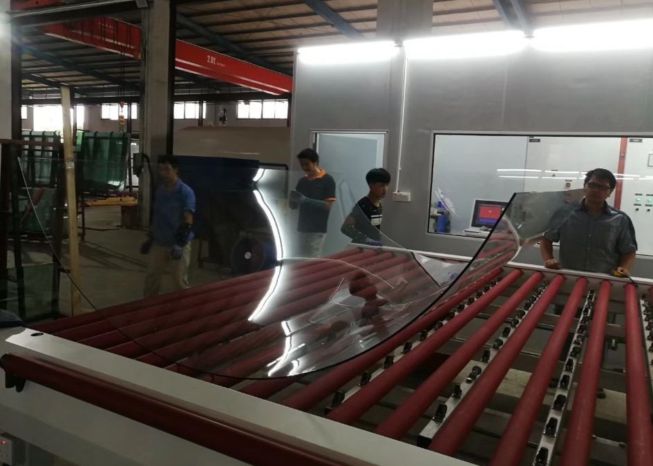 China Bend Tempered Glazed Insulated Glass For Buidling Dome Custom Glass Panel for sale