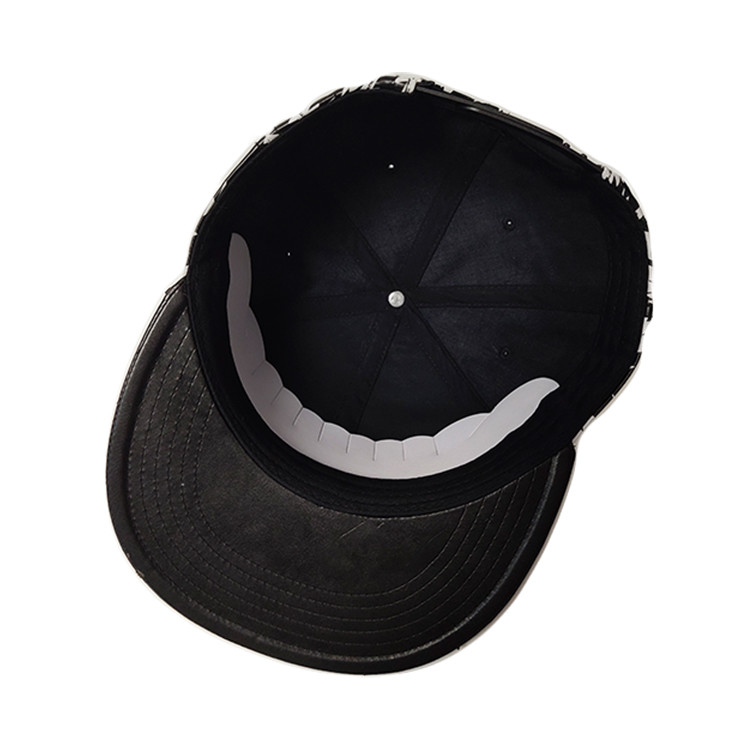 Cheap High quality Customized black and white mesh 6panel embroidery logo snapback trucker Hats Caps wholesale