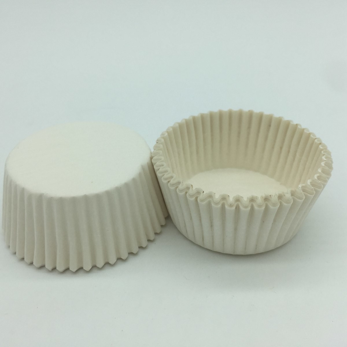 Cheap Custom White Greaseproof Cupcake Liners Round Shape Blueberry Muffin Cup wholesale