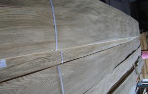 China Light Brown Oak Veneer Sheets Sliced Cut , 3 Inch Wood Veneer Panels on sale