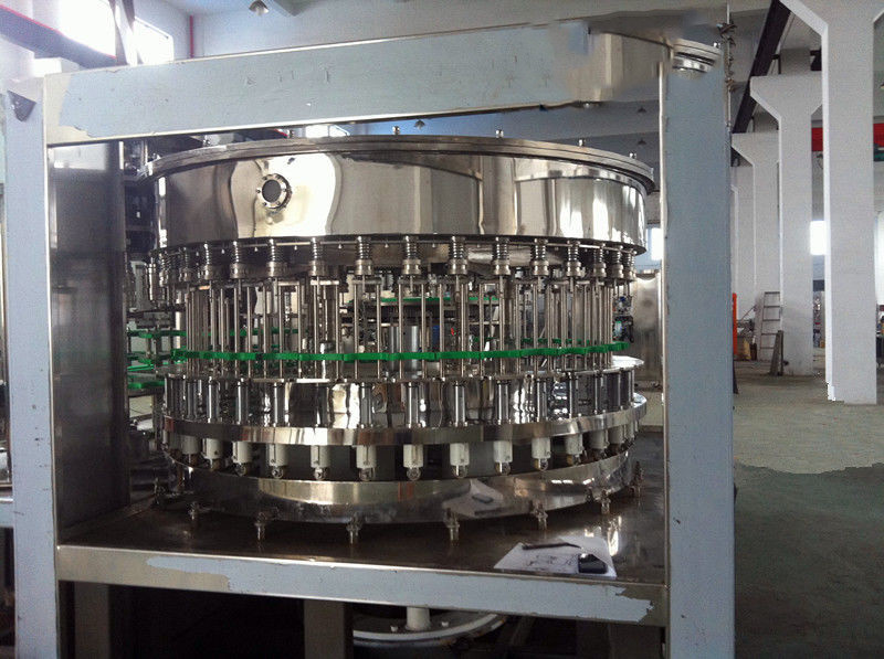 China 40 Filling Head Rotary Bottle Filling Machine , PET / Glass Bottle Production Line on sale