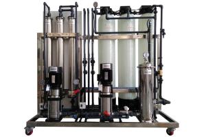 China Double Class Reverse Osmosis System Water Treatment Machinery 300LPH For Medical on sale