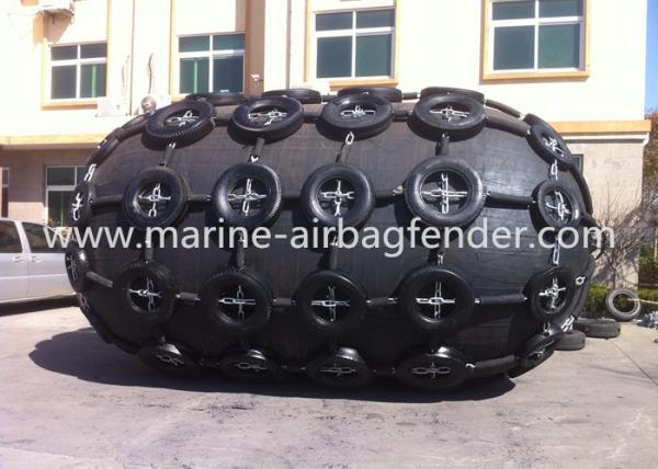 Quality Ship To Ship Pneuamtic Rubber Fenders 2.0m*3.5m 50kPa With Chain Tyre Net for sale
