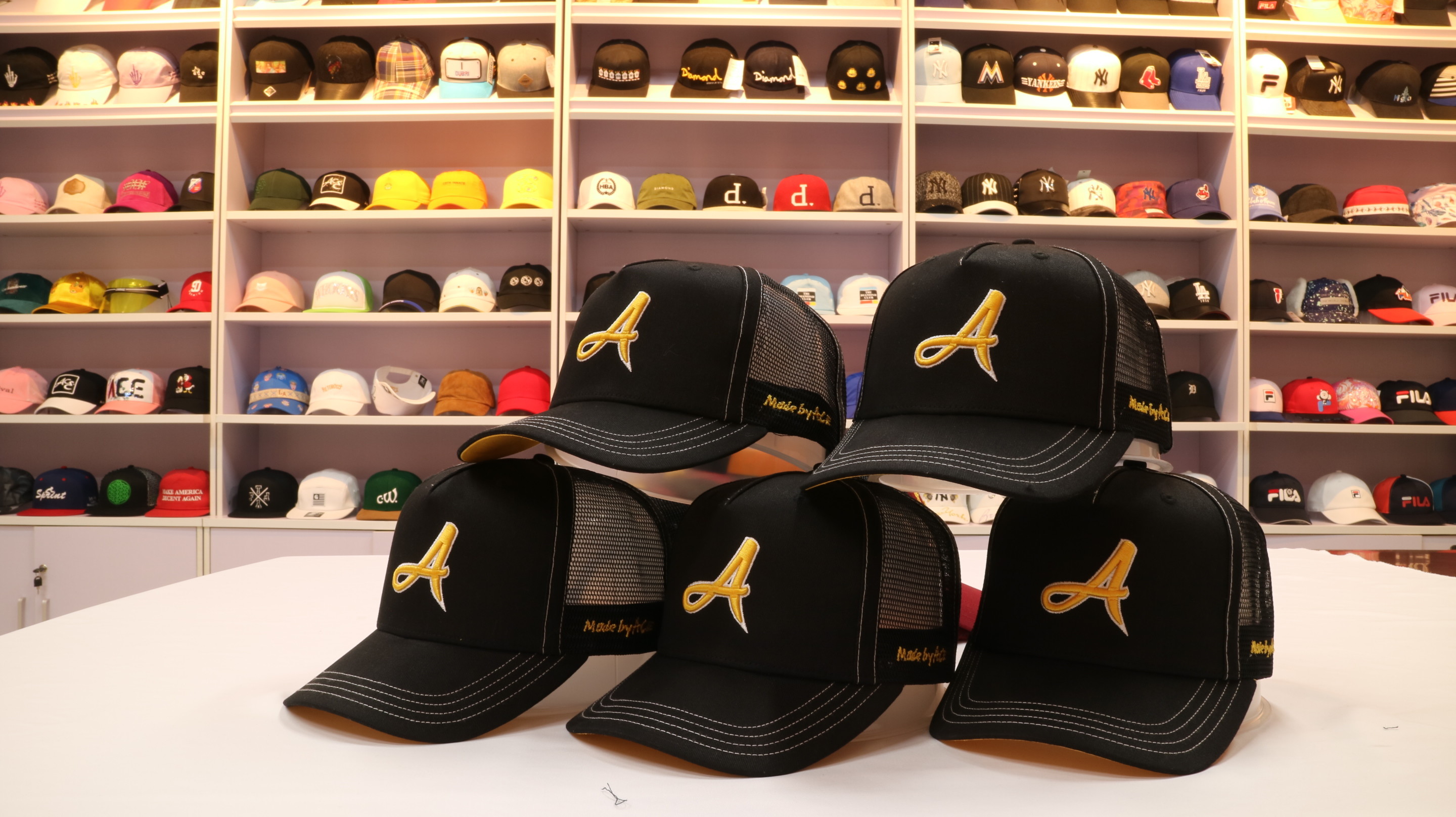 Cheap Customized logo design flat embroidery or printing mesh trucker hat baseball dad hats wholesale