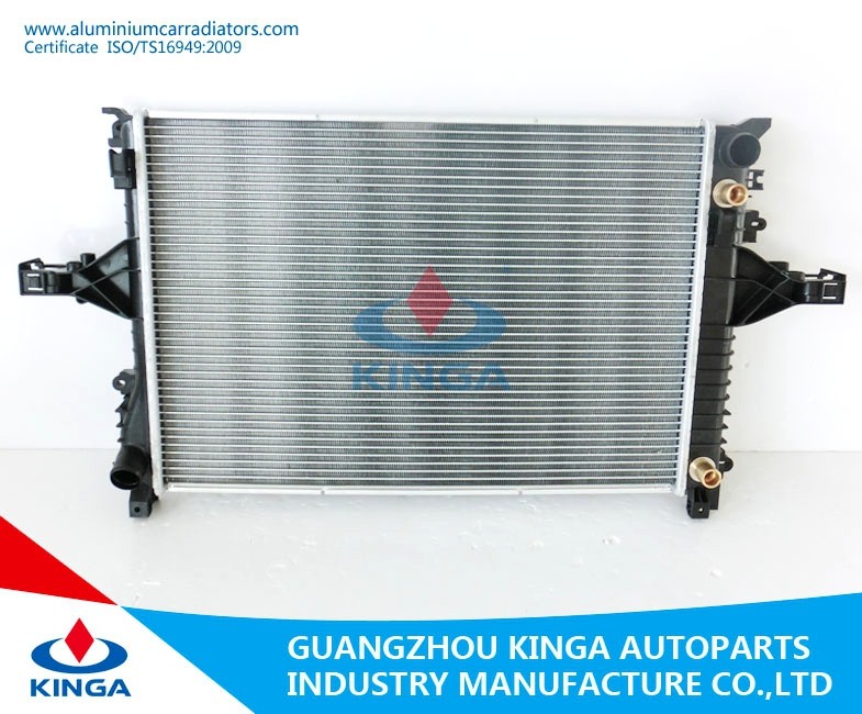 China PA32 / 36 AT  Aluminium Car Radiators for  VOLVO XC90 ' 02 - T6 / V8 on sale