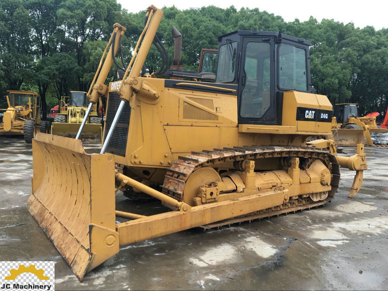 China 7 Track Rollers Cat Used Equipment / Cat D6G Dozer With Ripper D6 D6D  D6H D6R on sale