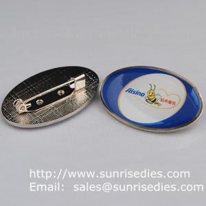 China Epoxy dome lapel pin badge with safety pin, China lapel pin badge factory for cheap on sale
