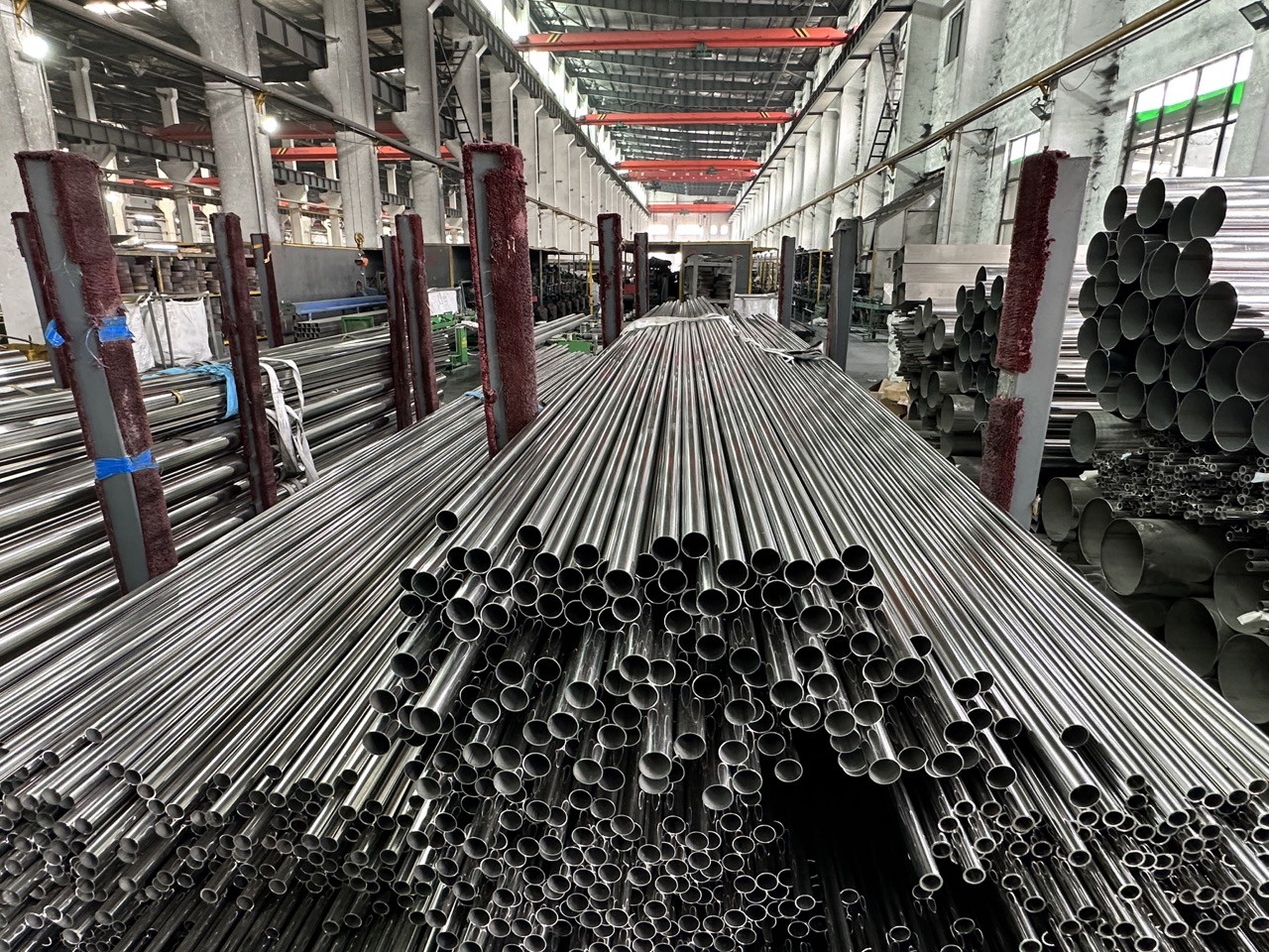 China 2500mm BA A269 Stainless Steel Decorative Pipe  4 Inch Natural Gas on sale