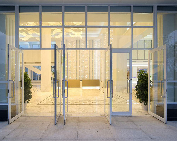 China Aluminum Frame Glass Partition Walls Pivot Floor Glass Spring Door for sale