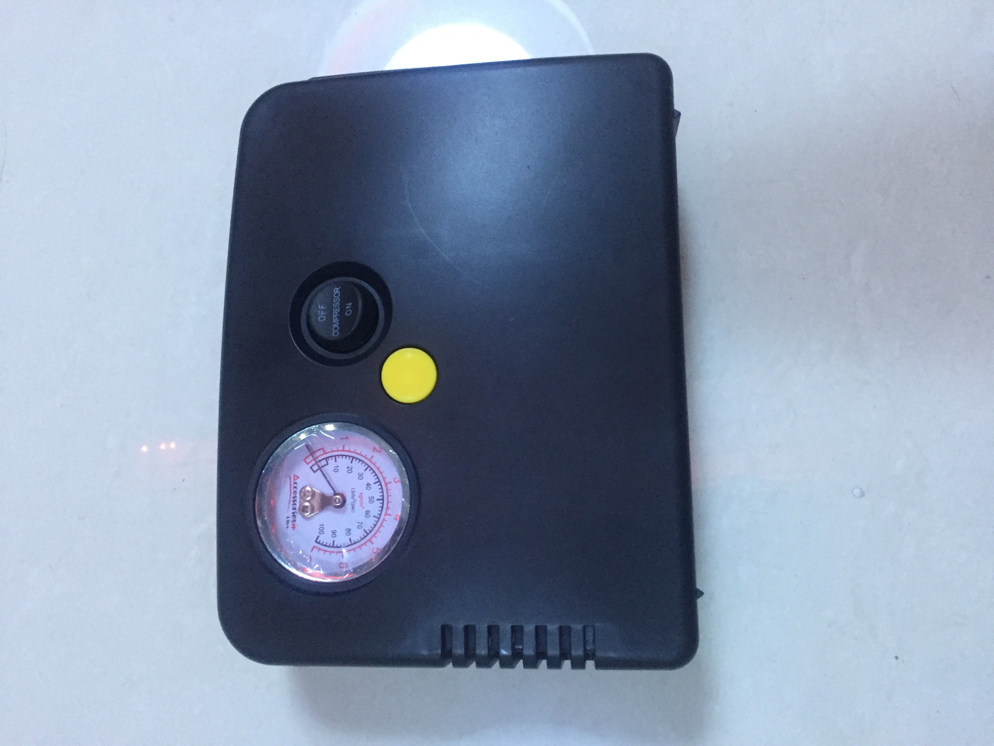 Cheap High Performance Black Car Air Pump With Gauge And Switch For Toyota Ist Inflation wholesale