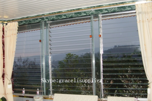 2015 hot design residential Glass blinds for window for sale