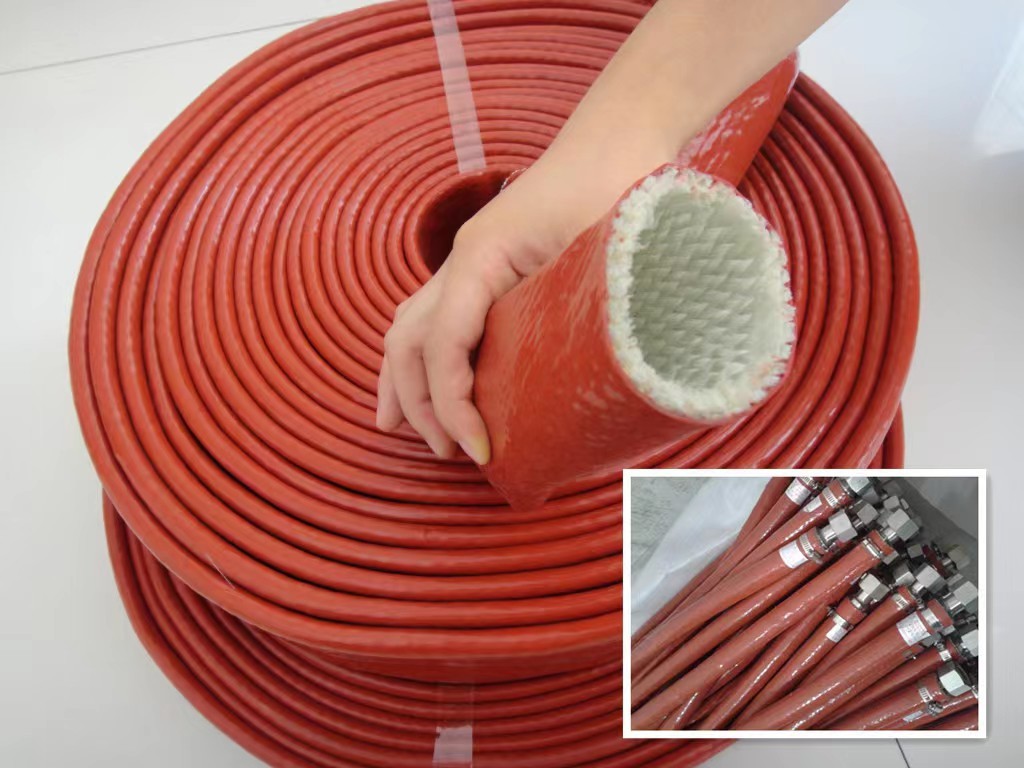 China Flame Resistance Silicone Rubber Coated Fiberglass Sleeving Heat Insulation for sale