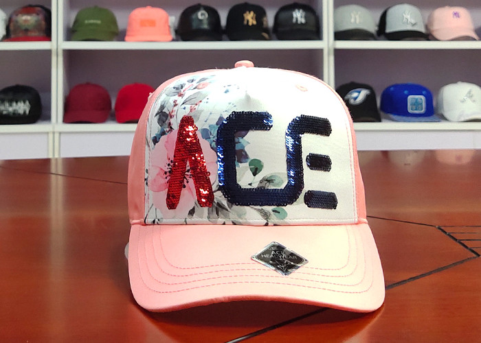 Cheap Silk Pink Curve Brim Sequin Baseball Caps Embroidery Logo / Trendy Dad Hats wholesale