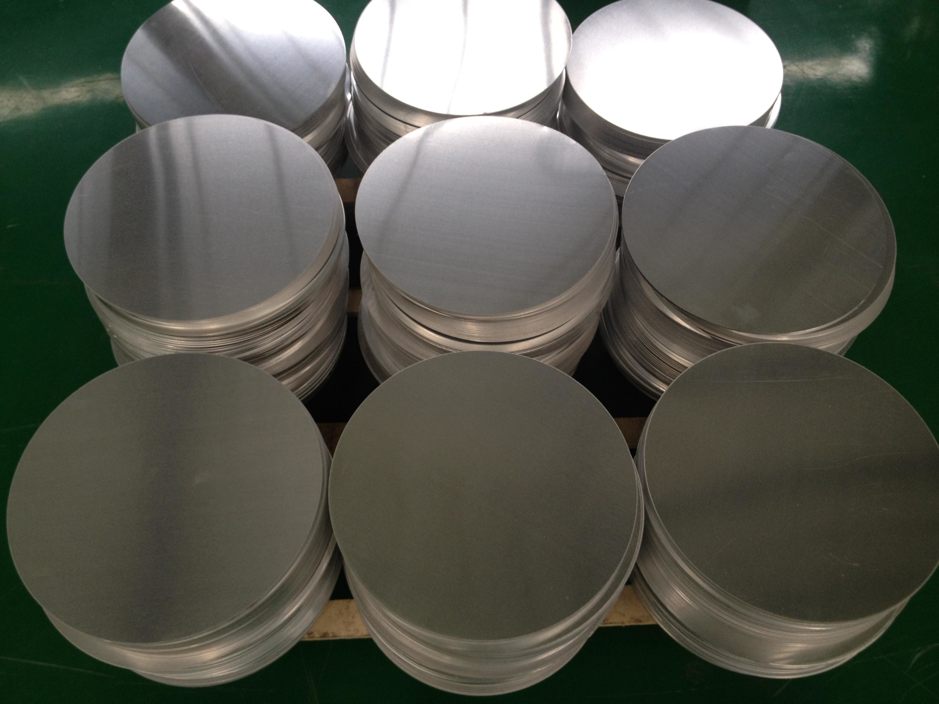 Cheap 0.36mm 10mm Aluminum Round Disc 5052 DC Making Aluminum Cookwares wholesale