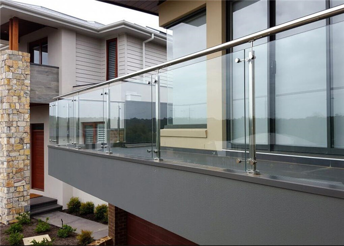 Cheap Customized 316 Stainless Steel And Glass Balcony Railings Outdoor Modern Design wholesale