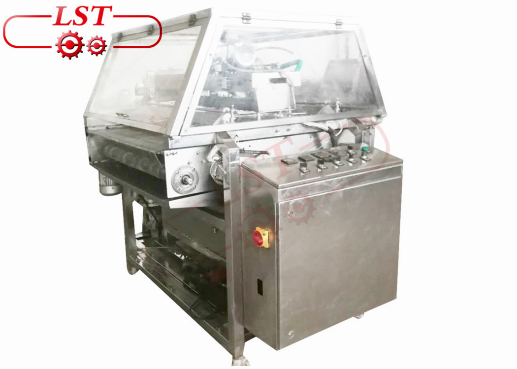 Cheap 100-200KG Capacity Chocolate Injection Machine CE Certification With Cooling Tunnel wholesale