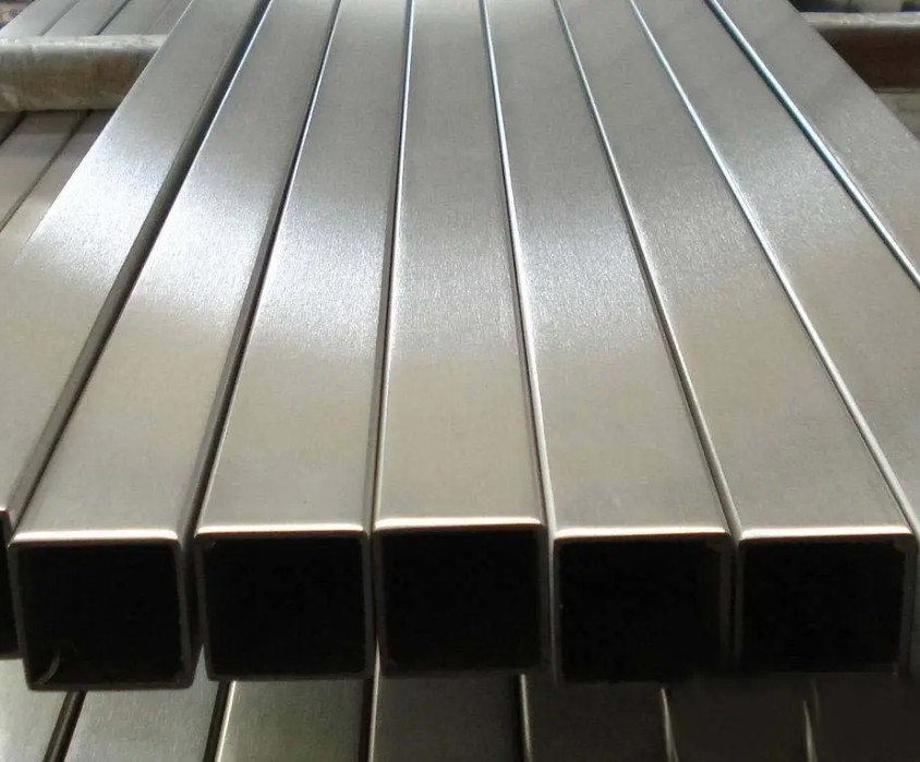 China 304L Square Stainless Steel Decorative Pipe 2X2 5.8m Length on sale