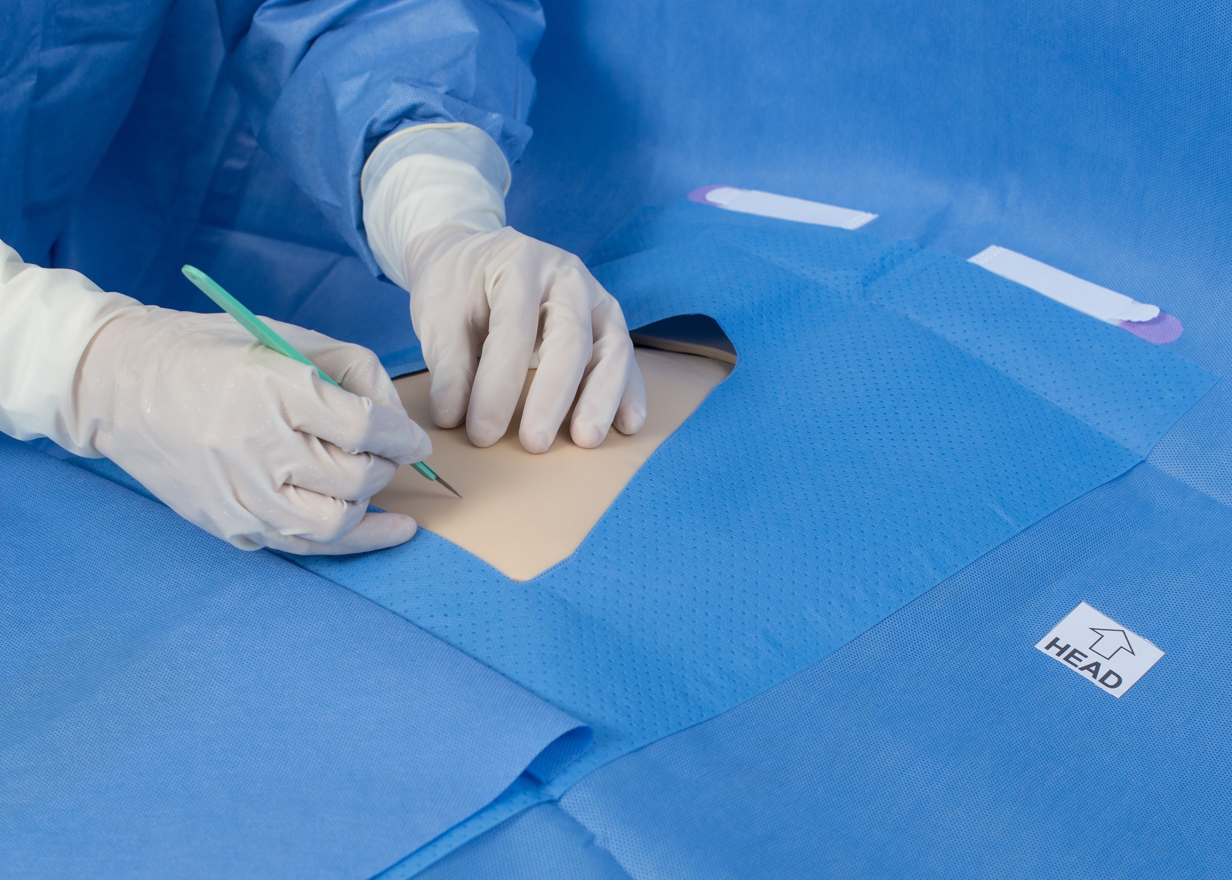 Cheap Customized Size Sterile Surgical Drapes Perineum Surgery Drapes U Split wholesale