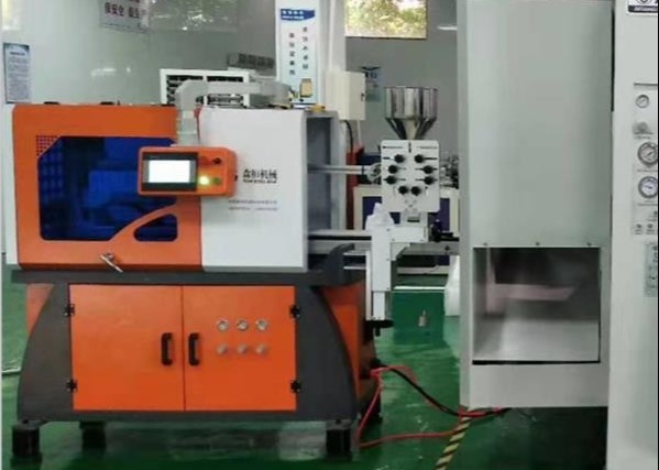 China Servo In Mould Labelling Machine  IML Plastic Auxiliary Machine on sale