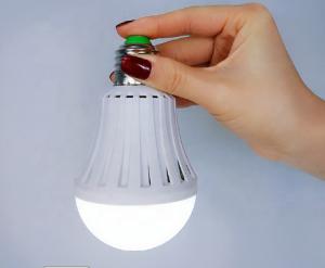 China Rechargeable Emergency Led Light Bulbs Indoor 18w Led Bulb Ac100 - 240v on sale