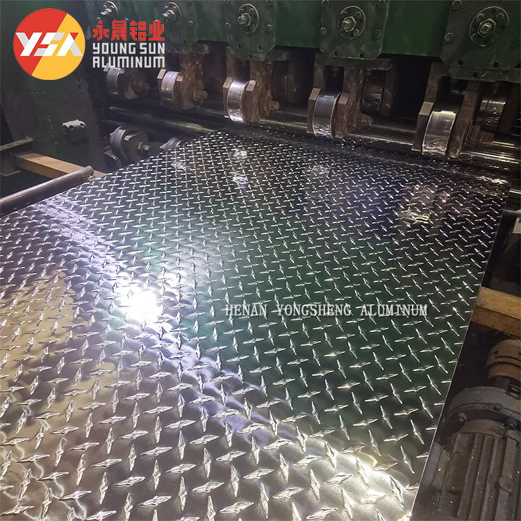 Cheap 3003 Checkered Aluminum Alloy Plate Noneslip 5 Bars Patterned Aluminum Checker Plate Sheet For Trailers wholesale
