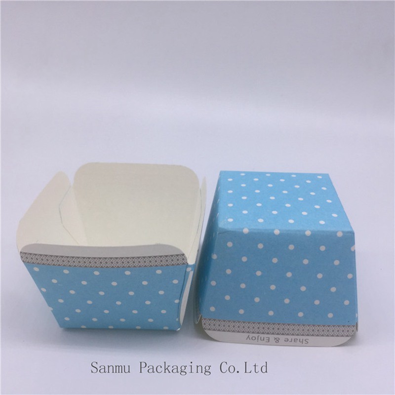 Cheap Customized Square Cupcake Liners Blue White Polka Dot Cupcake Wrappers Baking Cup Mold wholesale