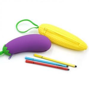 China Silicone Fruit Pencil Bag，Corn shaped children's silicone waterproof pencil case coin purse with zipper on sale