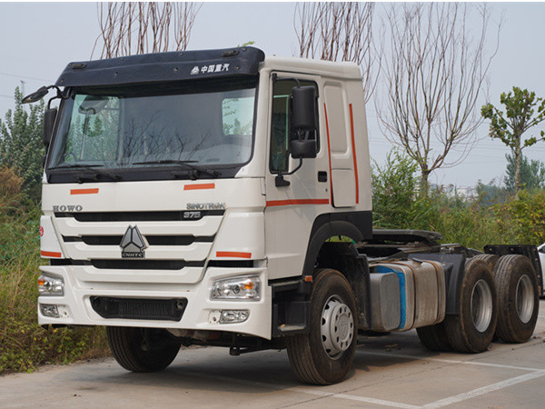 China                  Good Condition Chinese Popular Brand Used HOWO 371HP 6X4 Sinotruck HOWO Used Tractor Truck for Sales by Owner              on sale