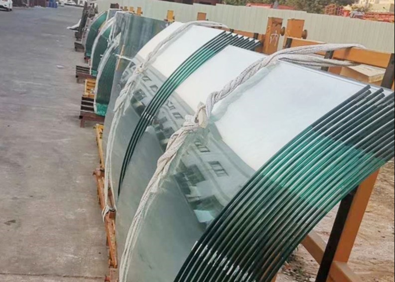 Heat Strengthened Bent Tempered Glass for Curved Handrail Glass for sale