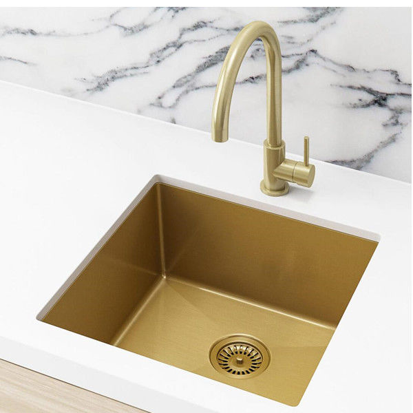 SUS304 Single Bowl Gold Kitchen Basin Sink Surface Anti Scratch Nano