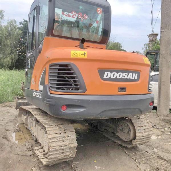 Original Hydraulic Valve Used DOOSAN DX60 Mini Excavator from Korea Weighing 5700 KG