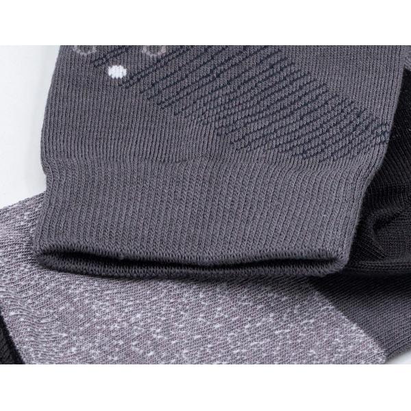 Snngging Resistance Elastane Cotton Dress Socks With Grey / Black Stripes