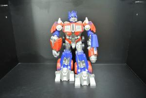 China 12 Inch Transformer Robot Toy With Hasbro Logo OEM / ODM Available on sale