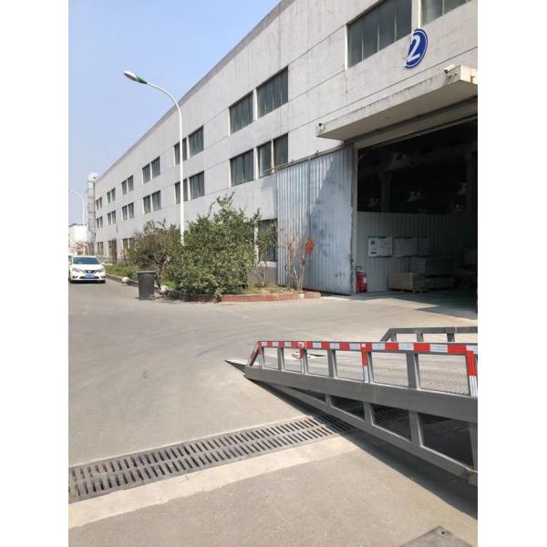 228 X1530 X 3.5 Mm SPC Vinyl Plank Flooring 12 Mil Click Lock Anti Slip