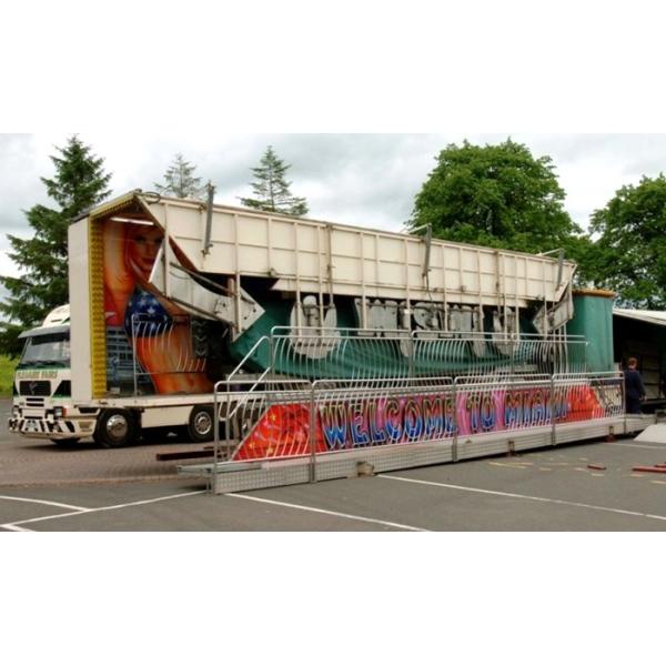 Anti Rust Paint Trailer Mounted Rides With 5-6 Layers FRP And GB Steel Material