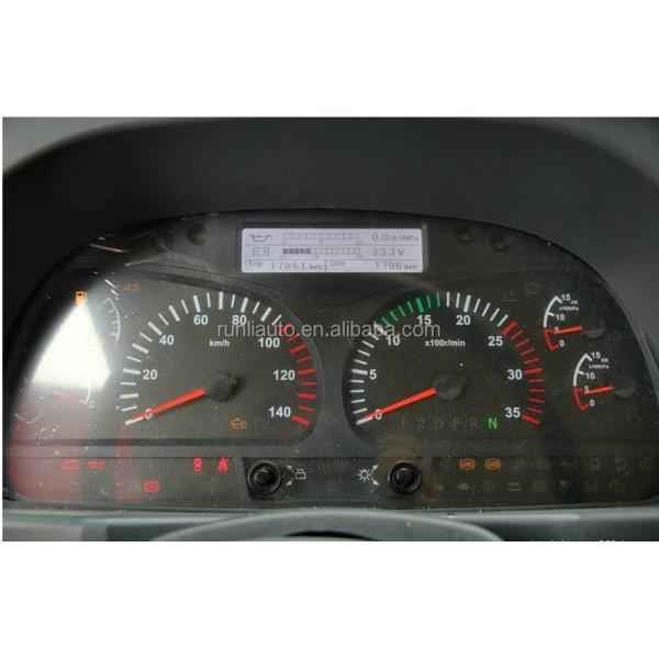 Diesel Fuel Type DAYUN Dry Van Box Truck Cow Stake Truck 4X2 Drive