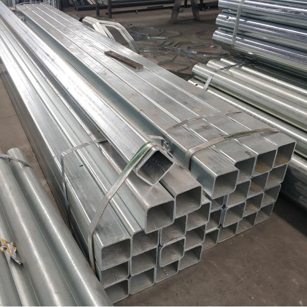 Crowd Control Barrier Fence 4x4 Galvanized Square Metal Fence Post for Roadway Safety