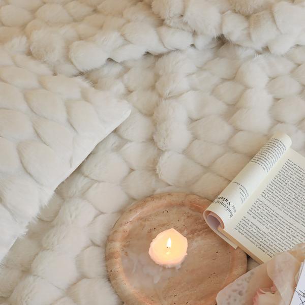 Thickened Warm Cover Blanket Albacore Fur Blanket End Soft Plush for All-Season 1.3kg