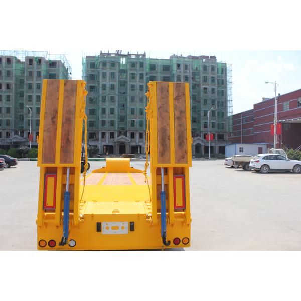 Low Bed Trailers Semi Truck Trailer 60 Ton Lowboy Trailer 3 Axles Excavator Carrier Truck