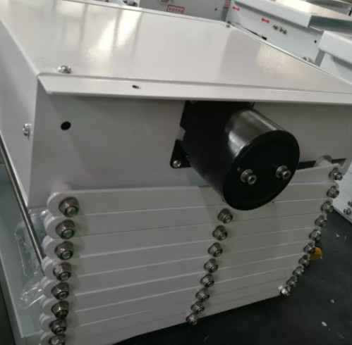 Adjustable 1m to 3m Electric Projector Ceiling Mount Cross-Cutting Structure and Dual Seat Belts