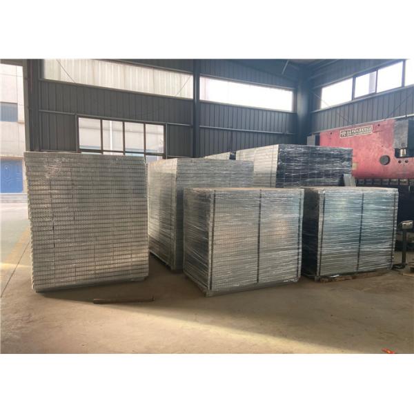 Stainless 304 Punched Steel Mesh 1.5mm Hole Diameter Metal For Security Fence