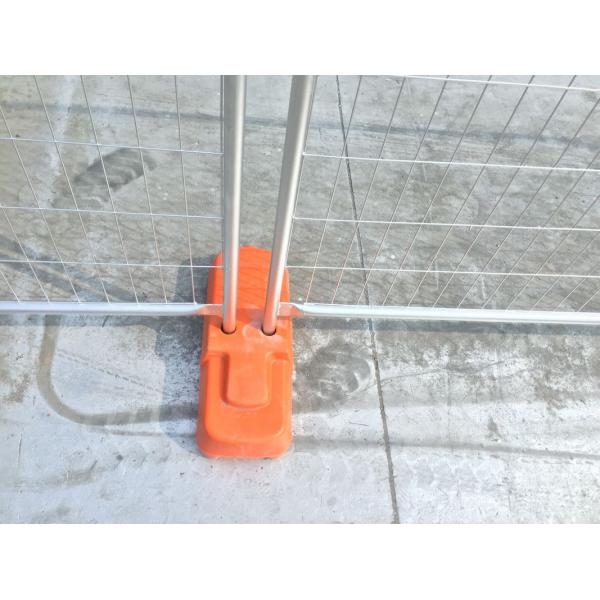 temporary fencing packing in metal pallet all brand new meet AS4687-2007 temp fence shop supplier