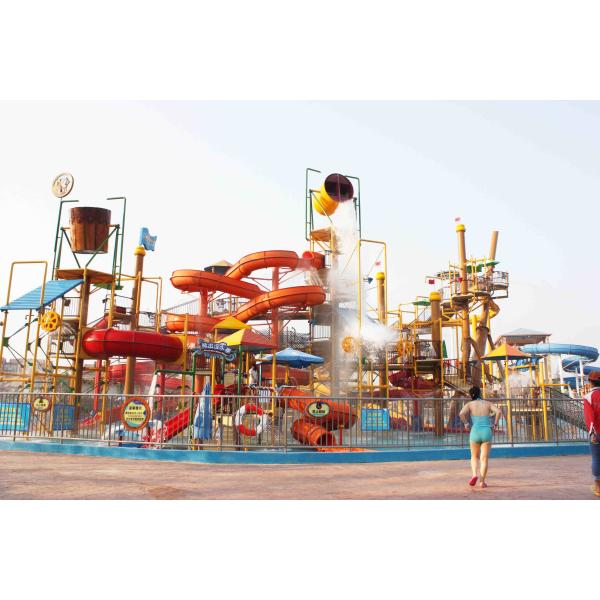 Exciting Family Water Park in Giantic Waterhouse with Different Style Waterslide
