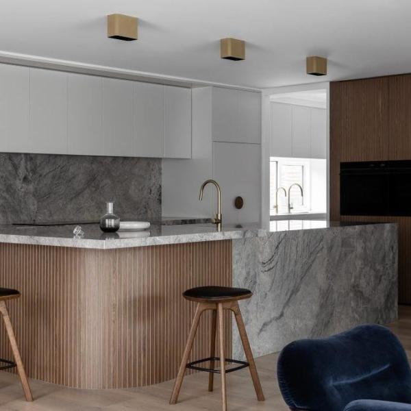 Modern Design Wood Kitchen Cabinet MDF Carcase Marble Countertop Plywood Furniture Kitchen Cabinet for Residential Projects