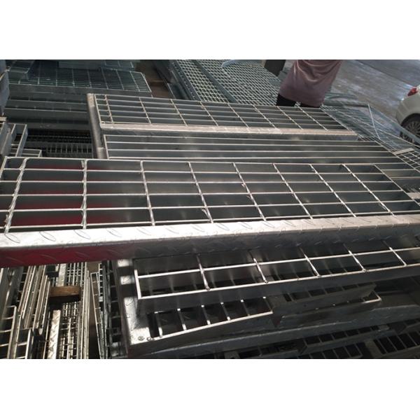 Galvanized Steel Stair Treads Grating Customized Size Skid Resistance